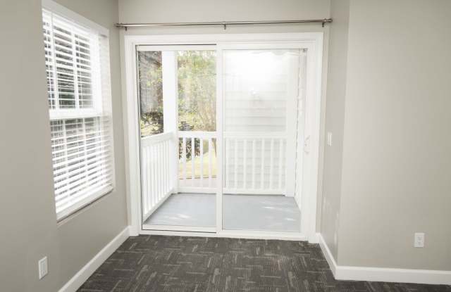 4407 Riverwood Drive Gallery 3
