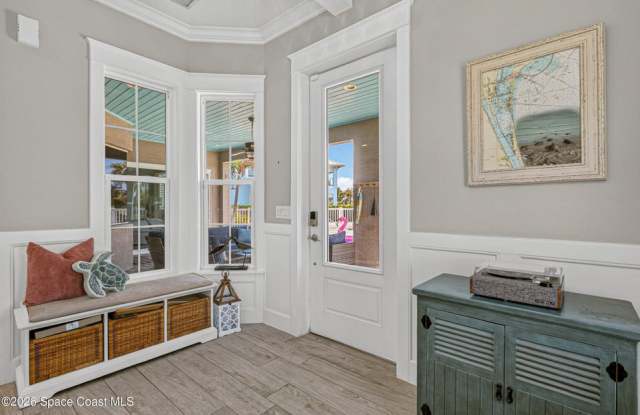 14 Cottage Court Gallery 4