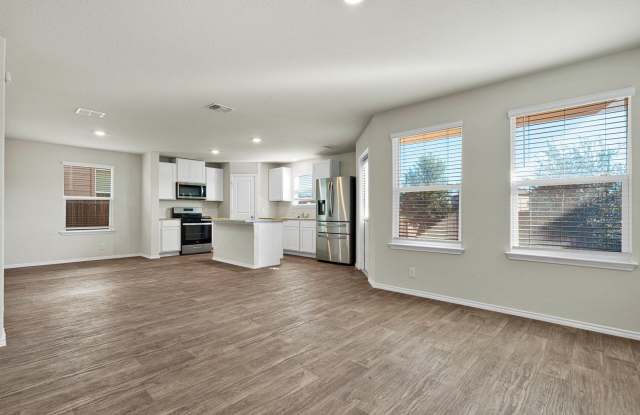 Charming 3 Bed 2.5 Bath Home in Redbird Ranch with Resort-Style Amenities! Gallery 4