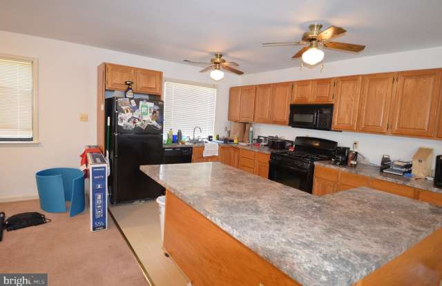 5929 EVERGREEN TRAIL Gallery 2