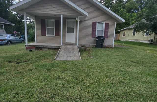 2 bedroom 1 bathroom Gallery 1