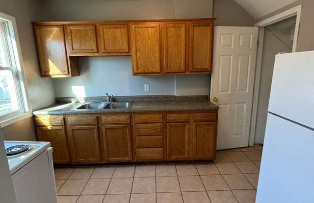 2 bedroom 1 bath townhouse with walkout basement! photos photos 2 bedroom 1 bath townhouse with walkout basement! photos photos