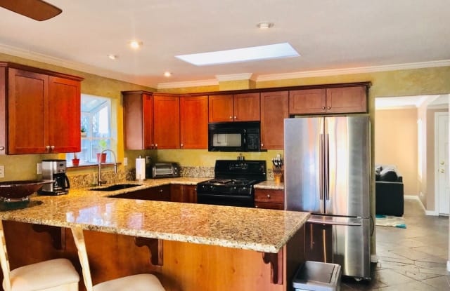 1143 Bright Glen Circle - 1143 Brightglen Cir, Thousand Oaks, CA 91361