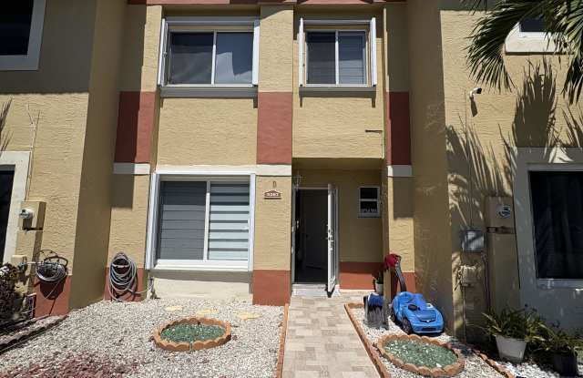 5287 Northwest 190th Lane photos photos