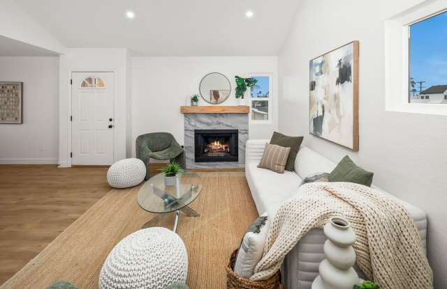 Top-Floor Coastal Retreat — Fully Remodeled, Steps from the Sand Gallery 4