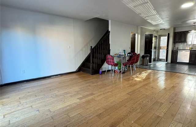 236 Throgs Neck Blvd Gallery 2