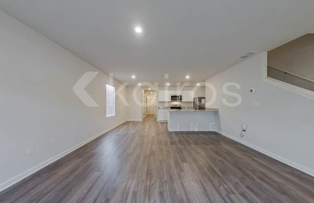 329 Ironwood Court Gallery 2