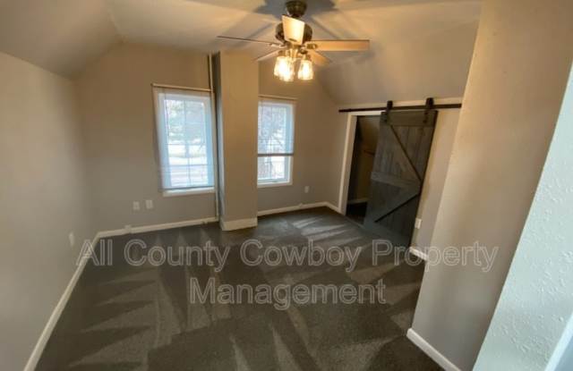 719 S. 6th St photos photos