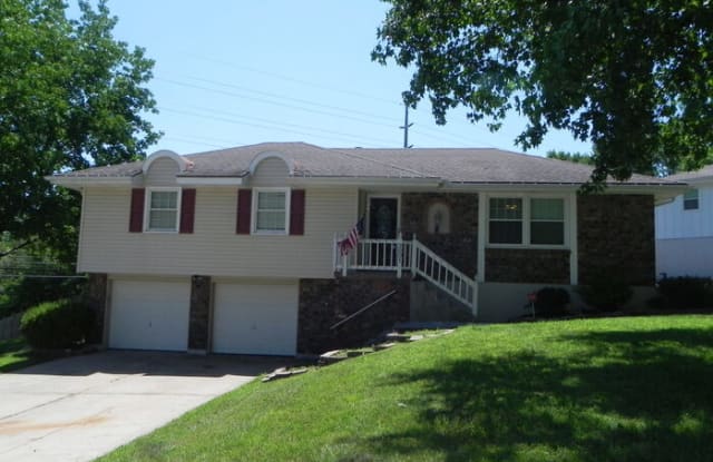 3001 South Peck Drive - 3001 Peck Drive, Independence, MO 64055