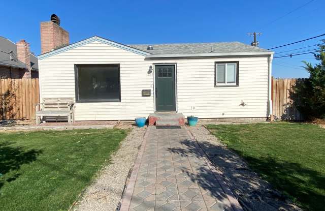 Ephrata 2 bedroom 1 bath home with garage photos photos