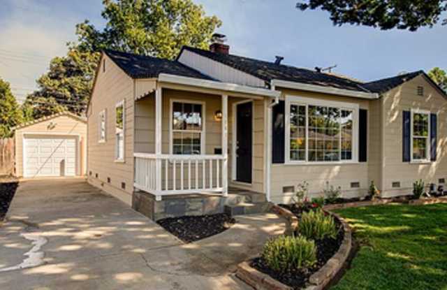 SHOWING MONDAY, JAN. 20TH @ 4:15PM - 4441 61st Street, Sacramento, CA 95820