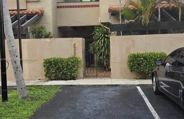 13265 SW 112th Ter - 13265 Southwest 112th Terrace, The Crossings, FL 33186