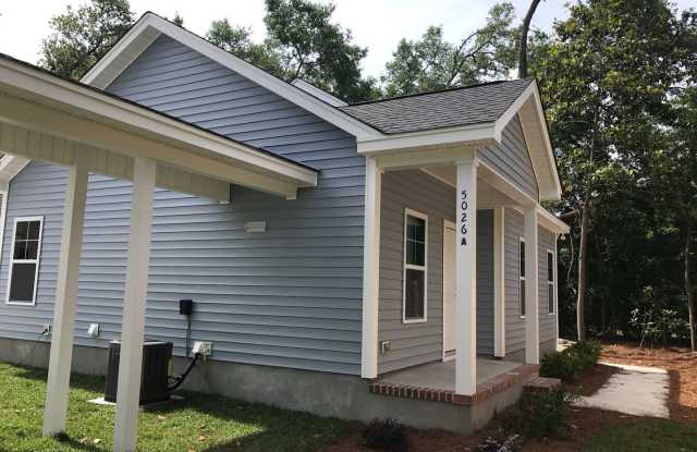 Cozy 1 Bedroom 1 Bathroom at 5026-A Park Ave photos photos