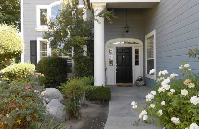 Gorgeous Home For Rent Gallery 2