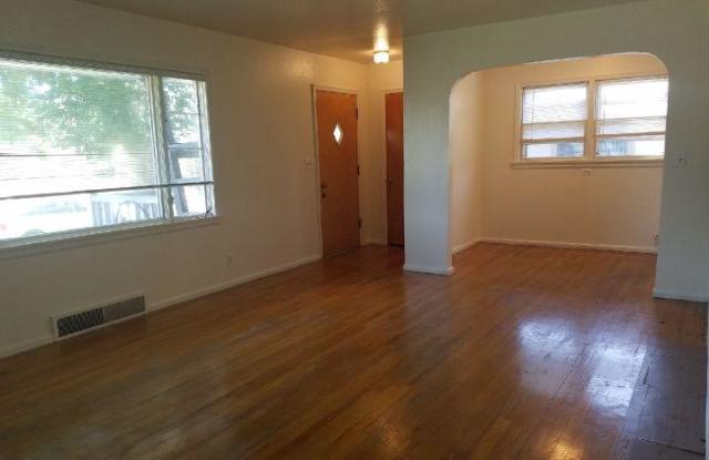 641 Avenue D Gallery 3