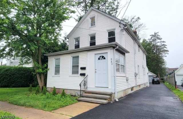 241 Main St photos photos
