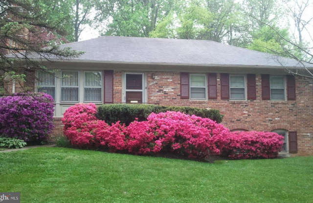 7704 MARYKNOLL AVE - 7704 Maryknoll Avenue, Bethesda, MD 20817