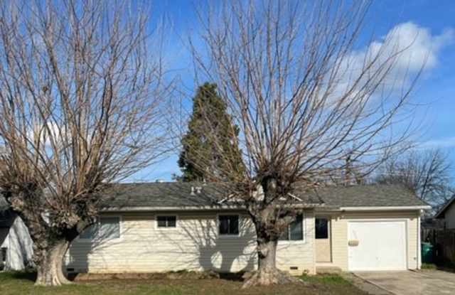 Anderson 3 Bedroom Home in Cascade Neighborhood with fenced yard Gallery 1