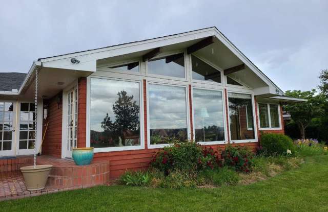 5515 W Northwest Blvd - 5515 West Northwest Boulevard, Spokane, WA 99205