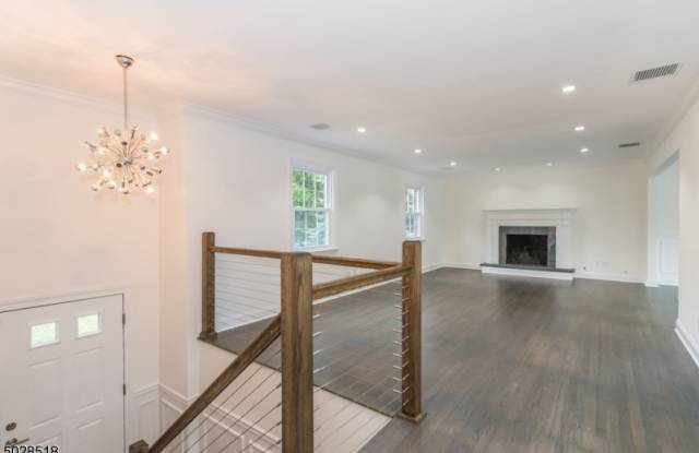 56 WOODMONT RD Gallery 2