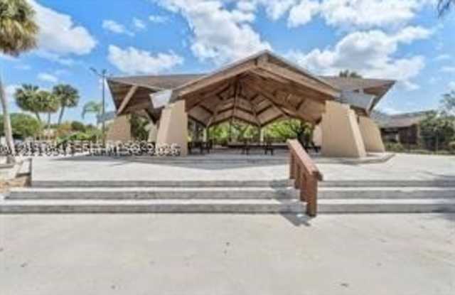 6421 SW 116th Ct Gallery 2