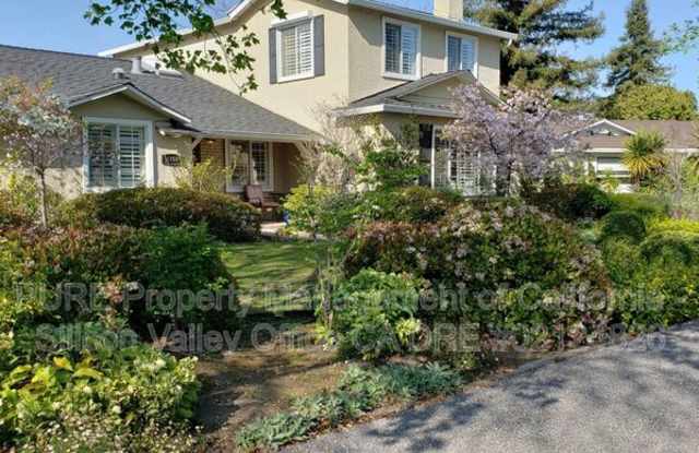 1158 Fordham Way photos photos