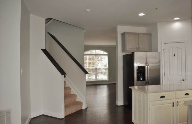 648 Berwick Court Gallery 2