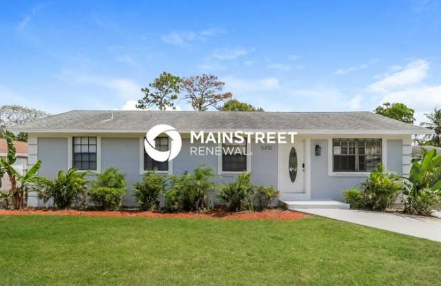 5332 Pine Tree Drive Gallery 1