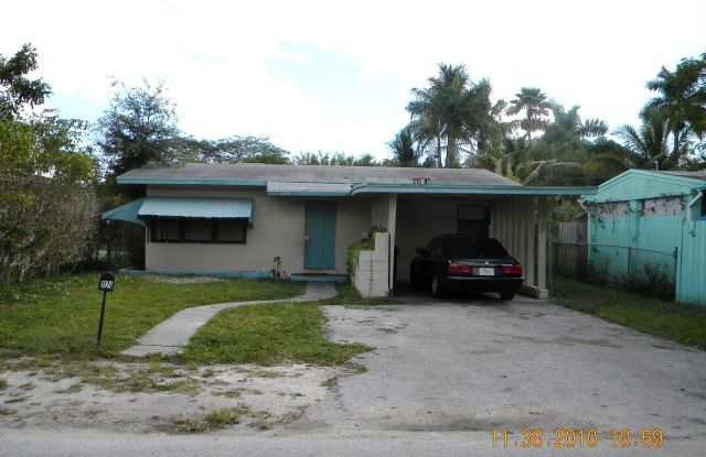 3-2 House with Central air and carport ! photos photos