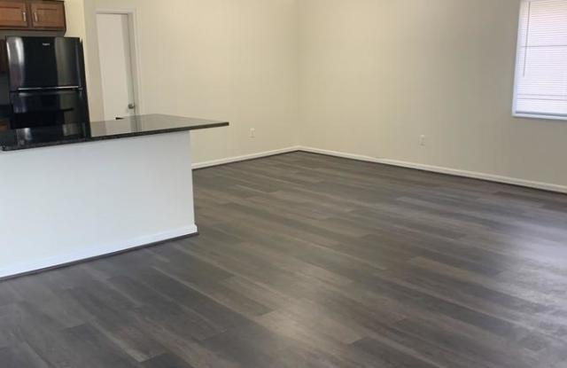 3461 Summit Ct NE Gallery 4