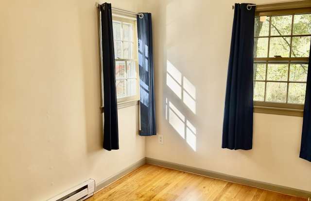 25 Cypress Ln Gallery 2