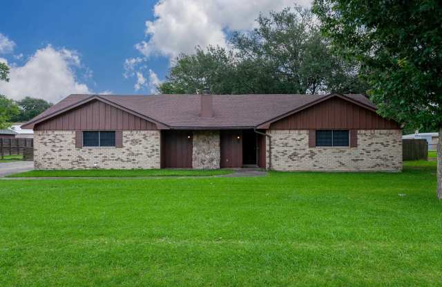 5279 Highlander Gallery 1