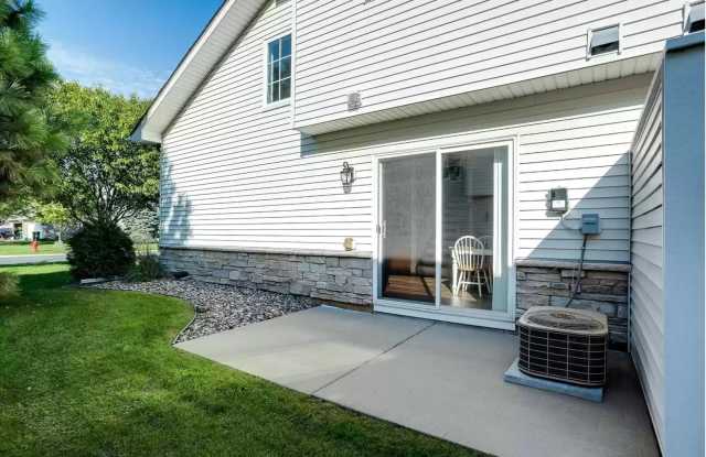 17058 Eagleview Way Gallery 2