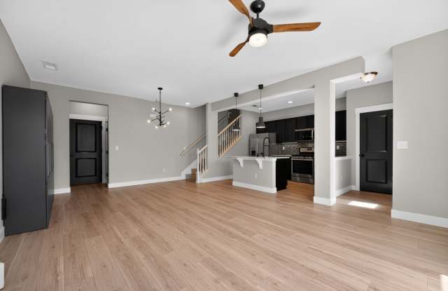 Charming 3BR Townhome in Denver photos photos