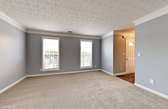 3372 Kittery Drive Gallery 3