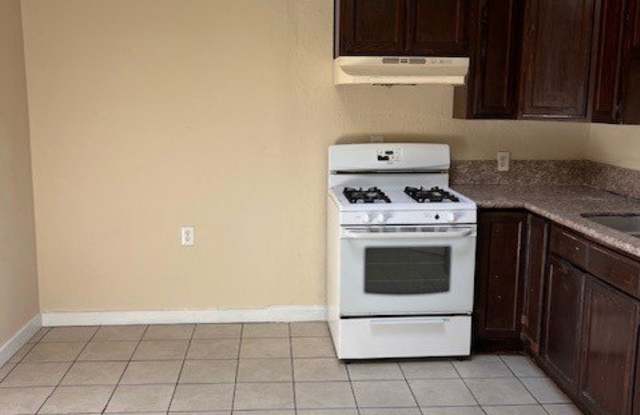 1080 Geraghty Avenue photos photos