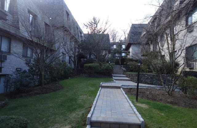 555 Central Park Avenue - 555 Central Park Avenue, Hartsdale, NY 10583