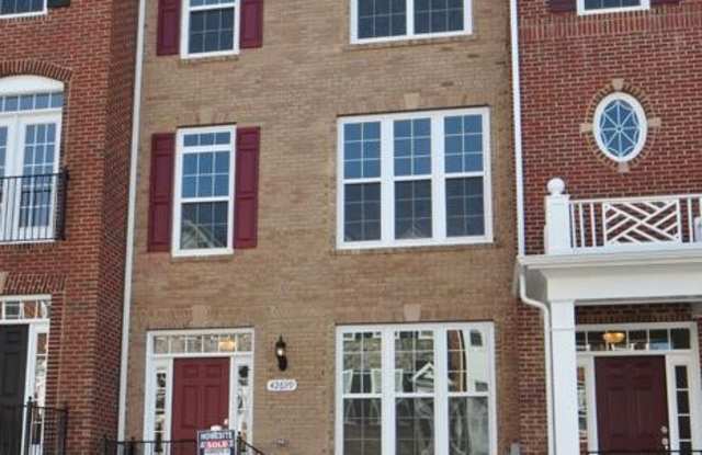 42699 KEILLER TERRACE - 42699 Keiller Terrace, Loudoun County, VA 20147
