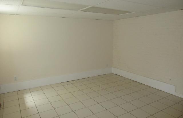 109 E Gorham - Unit 4 Gallery 3