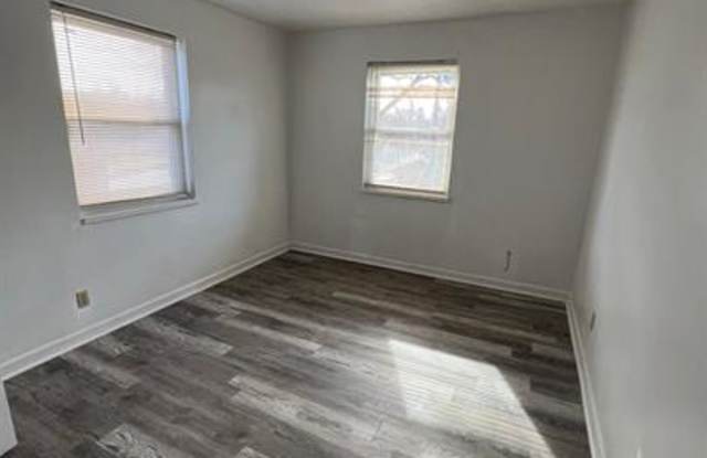 250 Basswood Avenue - 4 photos photos