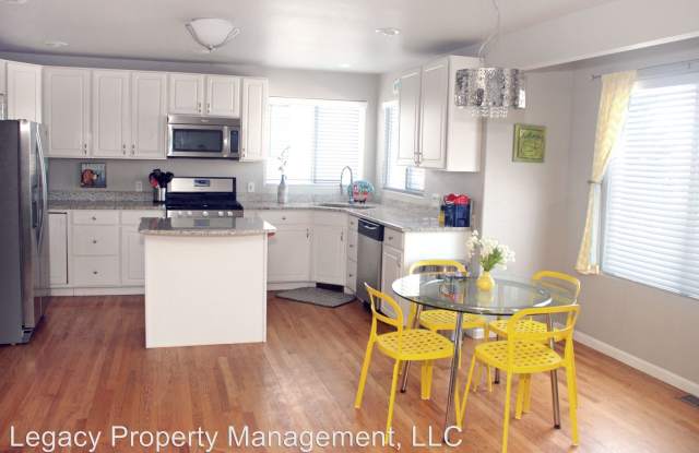 8286 S Marion Way Gallery 4