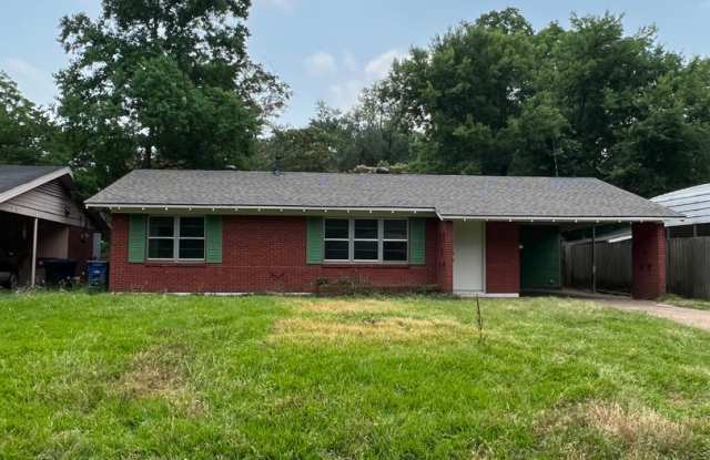 3 bed, 1 bath, large backyard! - 711 Kimbrough Street, Shreveport, LA 71104