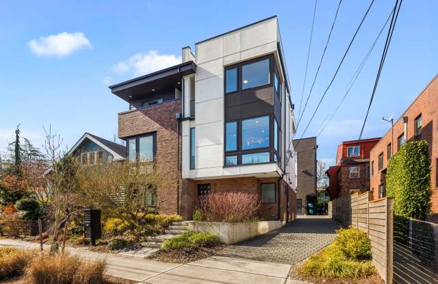 Modern Queen Anne Retreat with Rooftop Deck & Designer Finishes photos photos