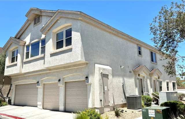 5552 Jackpot Winner Lane photos photos