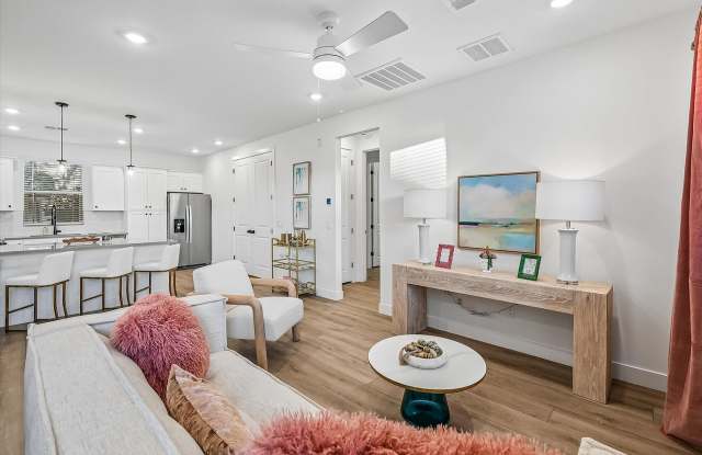 Rev3 at Avondale Station Townhomes for Rent Gallery 2