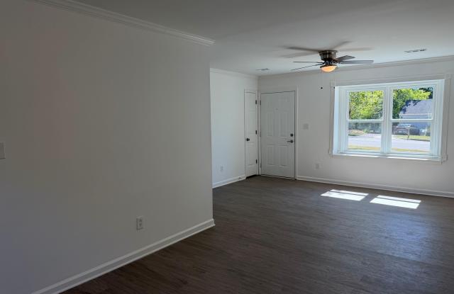 125 Liza Lane Gallery 3
