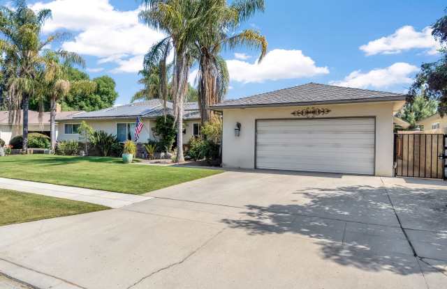 6286 North 10th Street photos photos