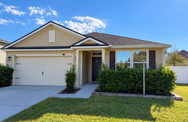Location, Location, Location & fenced in yard ! Gallery 1