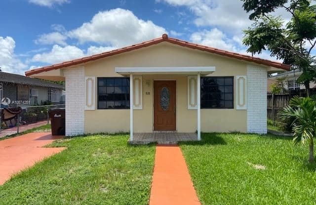 510 E 15th St - 510 East 15th Street, Hialeah, FL 33010