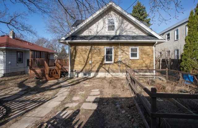 388 Snelling Avenue South - 388 Snelling Avenue South, St. Paul, MN 55105